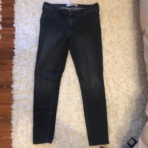 Hollister jeans